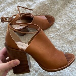 Kenneth Cole Black Label Peep Toe Mules Size 40/9